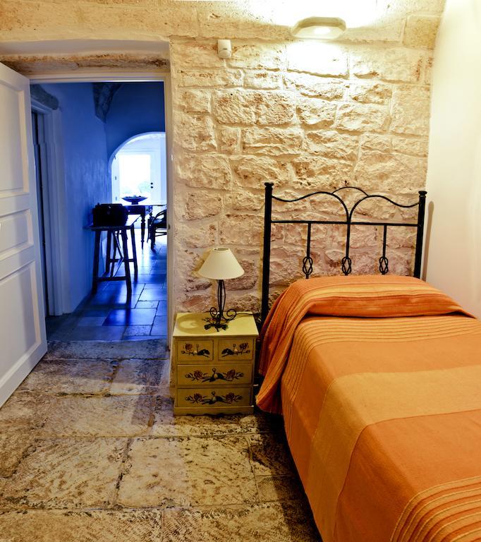 אוסטוני La Vecchia Tabaccheria B&B חדר תמונה